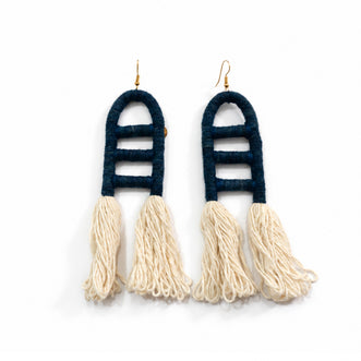 Aretes e 3 líneas, aretes de flecos, aretes teñidos naturalmente.