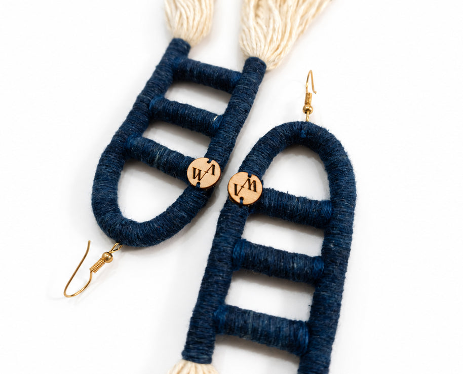 Aretes e 3 líneas, aretes de flecos, aretes teñidos naturalmente.