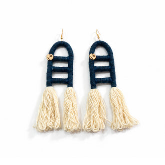 Aretes e 3 líneas, aretes de flecos, aretes teñidos naturalmente.