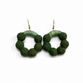 Aretes La Santa, Verde olivo, Teñido Natural, Aretes de bolas