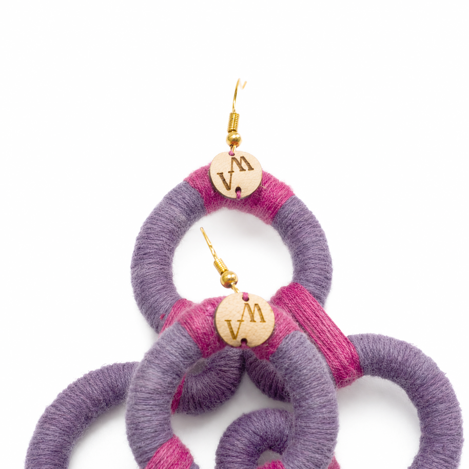 Aretes Irregulares, Aretes Morados, Teñido Natural, Joyería Textil