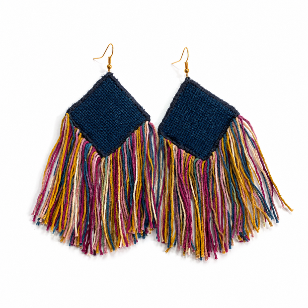 Aretes rombo azul fleco multicolor, Teñido natural, Joyería textil