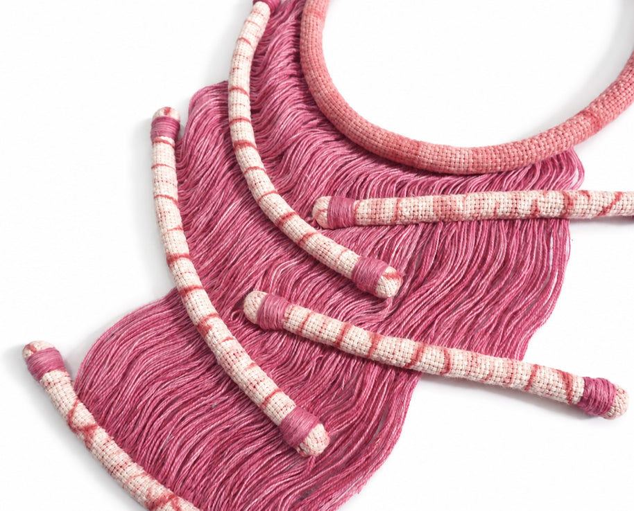 Collar HERMOSAMENTE FRÁGIL - Teñido tintes. naturales