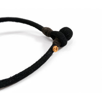 Collar ¿Por qué soñamos? , Textil teñido naturalmente, Teñido con huizache
