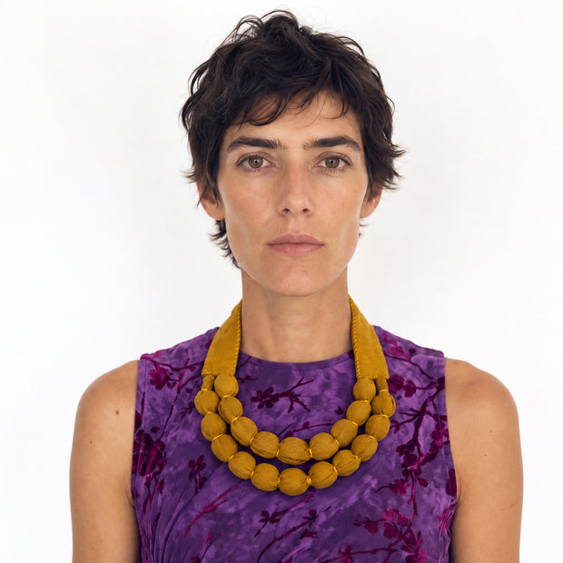 Collar Silvina doble - Color Amarillo - Teñido naturalmente con pericón - Amarillo